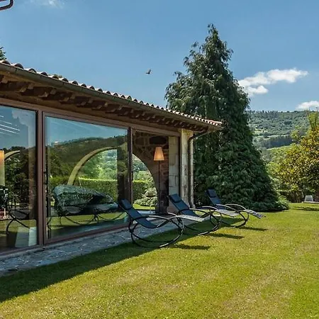Casona Fresnos, Con Piscina Entrambasaguas (Entrambasaguas)