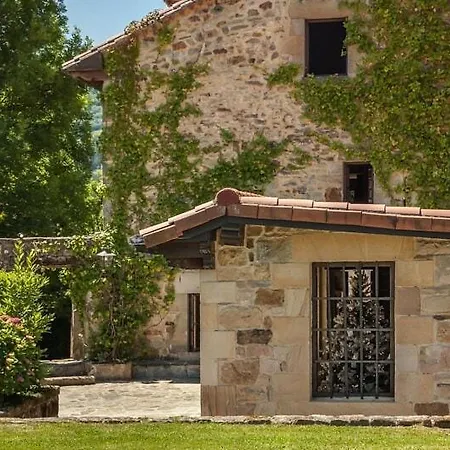 Casona Fresnos, Con Piscina