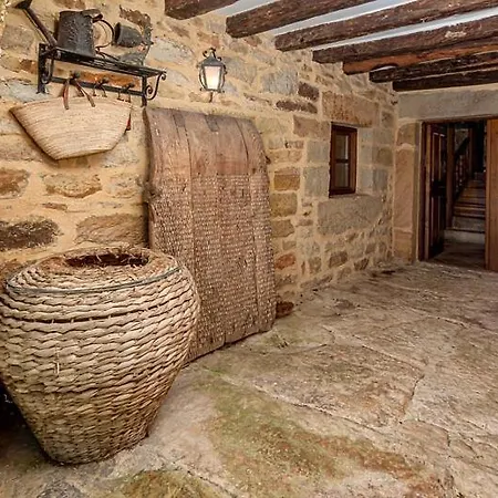 Casona Fresnos, Con Piscina
