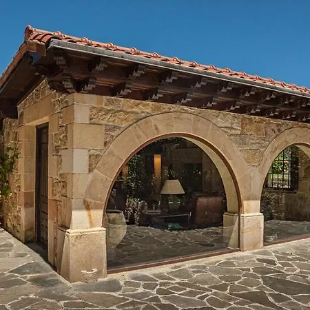 Casona Fresnos, Con Piscina Villa *