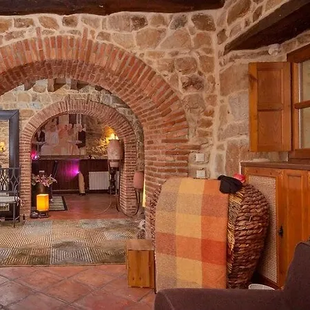 Casona Fresnos, Con Piscina Villa