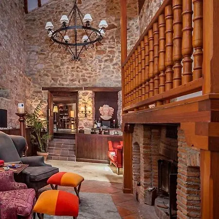 Casona Fresnos, Con Piscina Villa *
