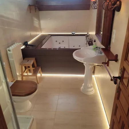 Casona Fresnos, Con Piscina Willa