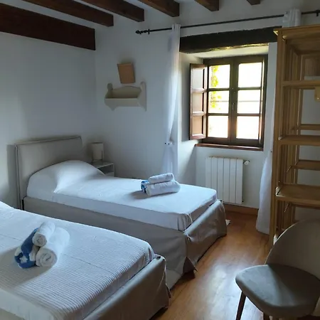Casona Fresnos, Con Piscina
