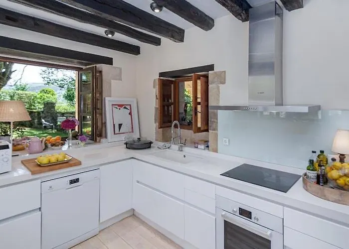 Villa Casona Fresnos, Con Piscina