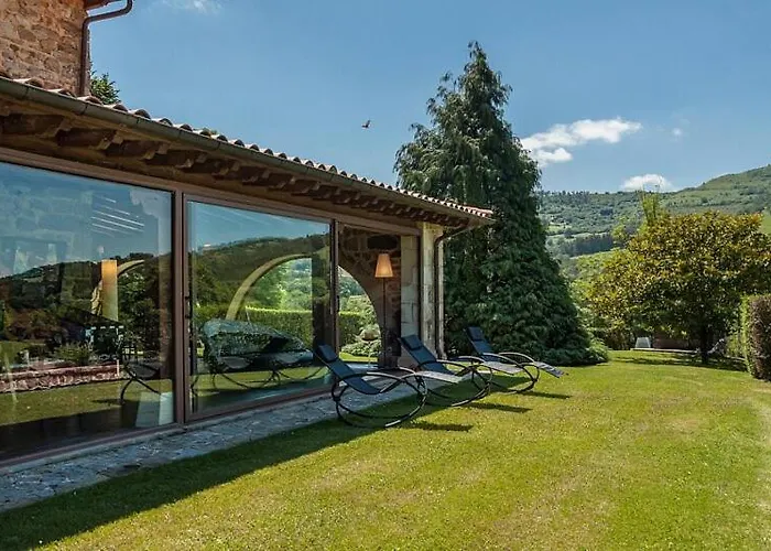 Casona Fresnos, Con Piscina Entrambasaguas (Entrambasaguas)