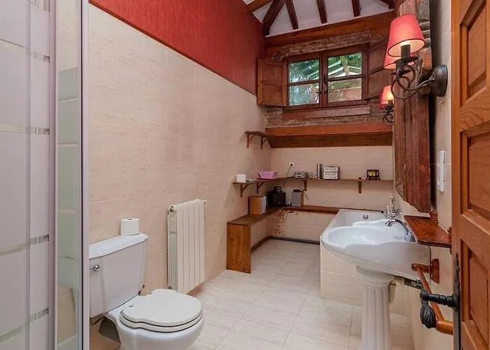 Casona Fresnos, Con Piscina Villa