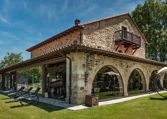 Villa Casona Fresnos, Con Piscina *