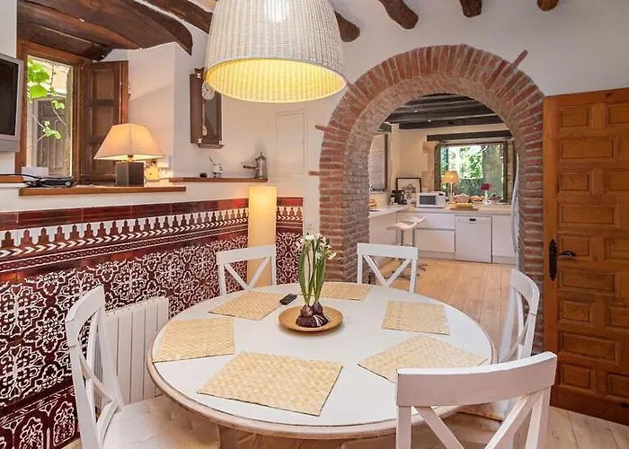 Villa Casona Fresnos, Con Piscina Entrambasaguas (Entrambasaguas)