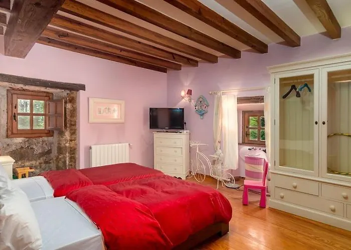 Villa Casona Fresnos, Con Piscina *