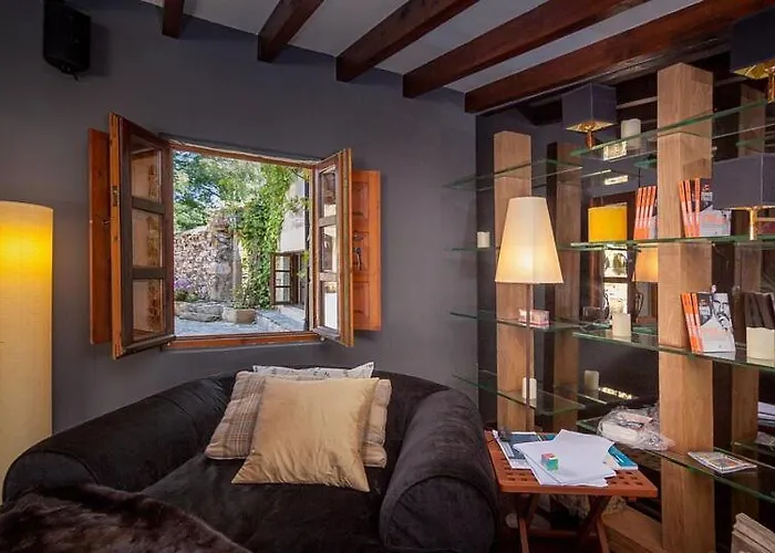 Casona Fresnos, Con Piscina Villa *