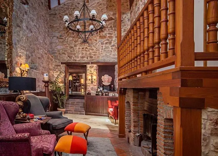 Casona Fresnos, Con Piscina Villa *