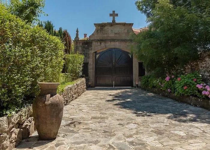 Casona Fresnos, Con Piscina Villa