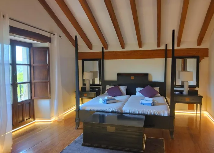 Villa Casona Fresnos, Con Piscina *