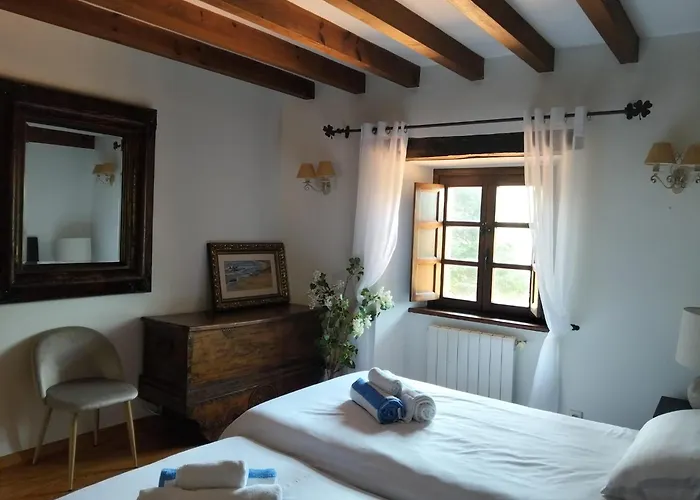 Casona Fresnos, Con Piscina Villa Entrambasaguas (Entrambasaguas)